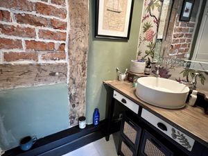 Photo 13- click for photo gallery